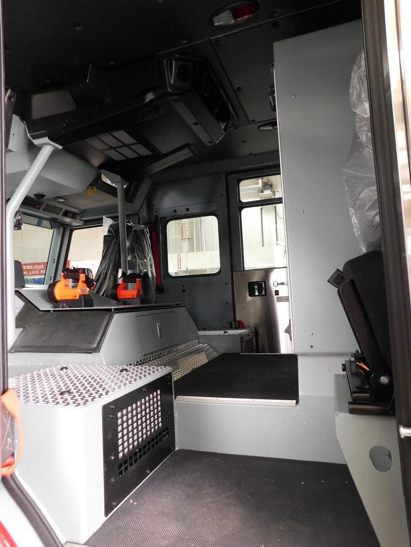 MacQueen Emergeny Equipment 1 (390) JPG