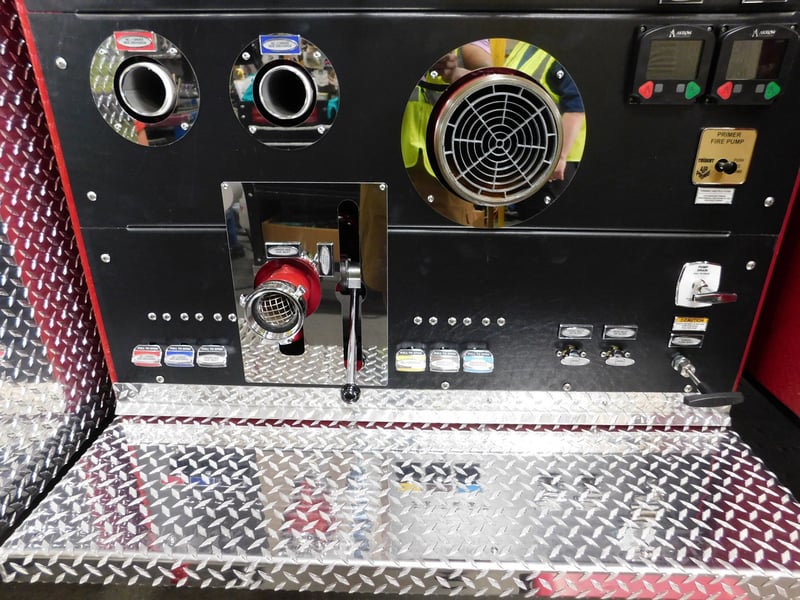 MacQueen Emergeny Equipment 1 (429) JPG