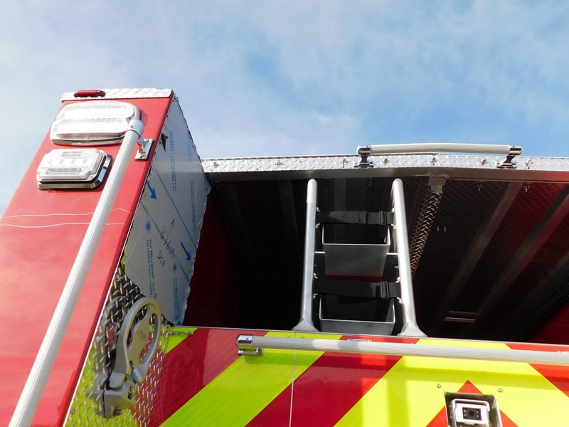 MacQueen Fire 01 (76) JPG