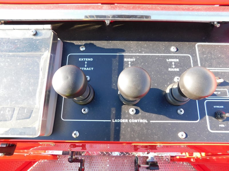 MacQueen Fire 12 10 (445) JPG