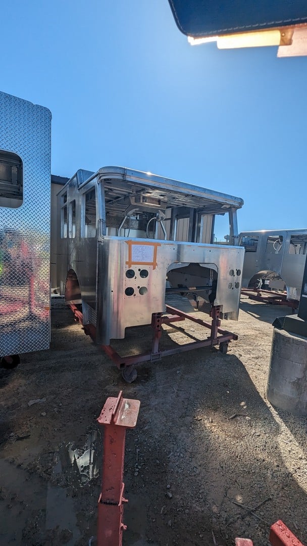MacQueen Solution C 6 jpg