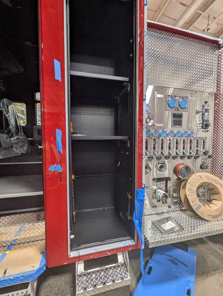 MacQueen Team 127 jpg