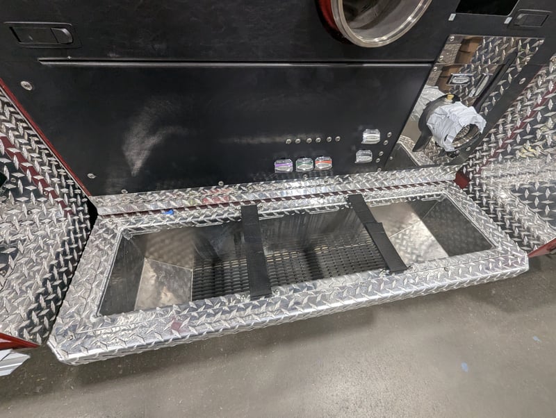 MacQueen 605 jpg