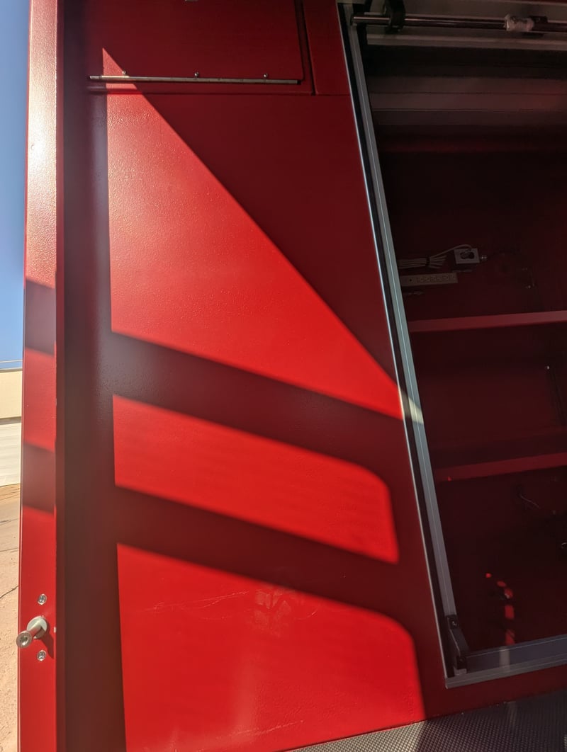 MacQueen 718 jpg