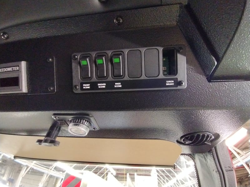 Macqueen 02 (100) jpg