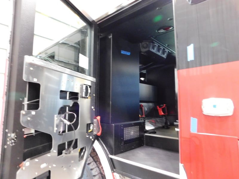 Macqueen Emergency 4 01 122 JPG