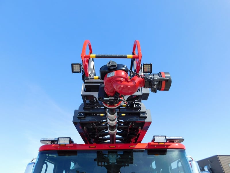 Macqueen Emergency 4 01 208 JPG