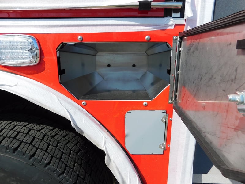 Macqueen Emergency 4 01 236 JPG