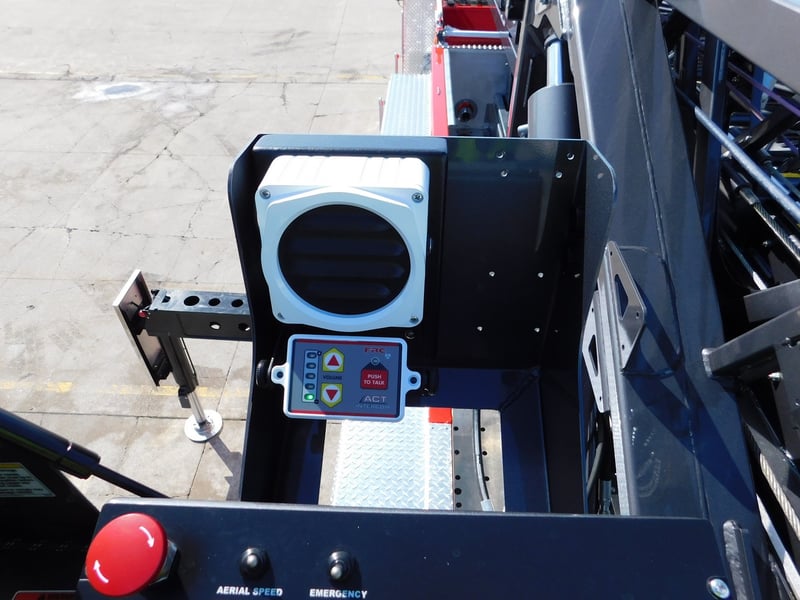 Macqueen Emergency 4 01 244 JPG