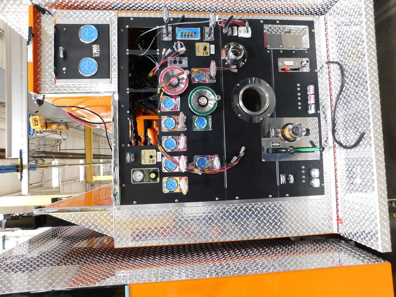 Macqueen Emergency 4 01 573 JPG