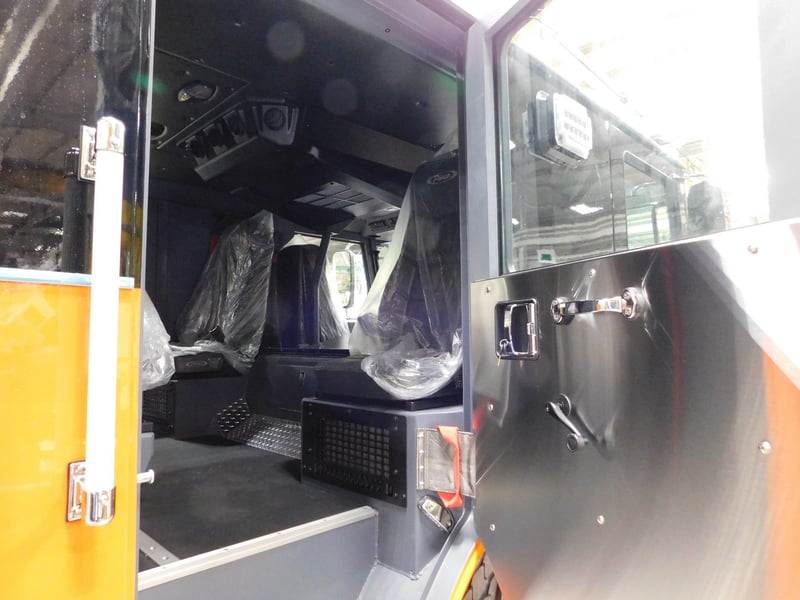 Macqueen Emergency 4 01 592 JPG