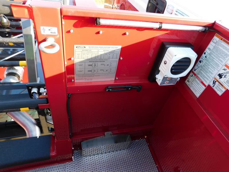 Macqueen Fire Equipment 1 14 Pic 1 (383) JPG 2