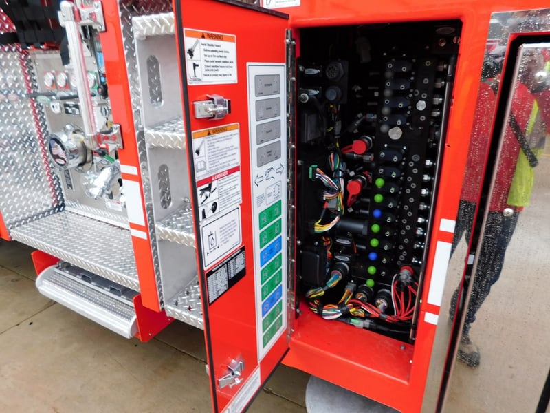 Macqueen Fire Equipment 1 14 Pic 1 (722) JPG