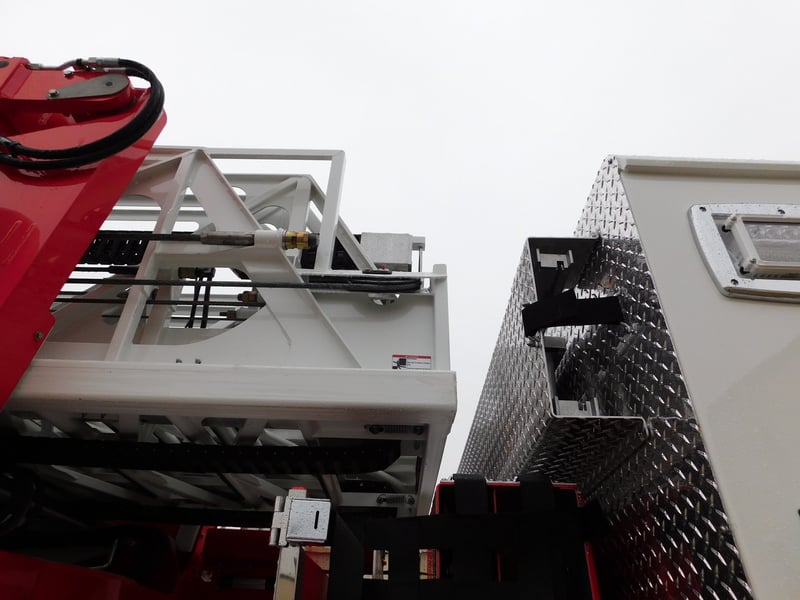 Macqueen Fire Equipment 1 14 Pic 1 (748) JPG