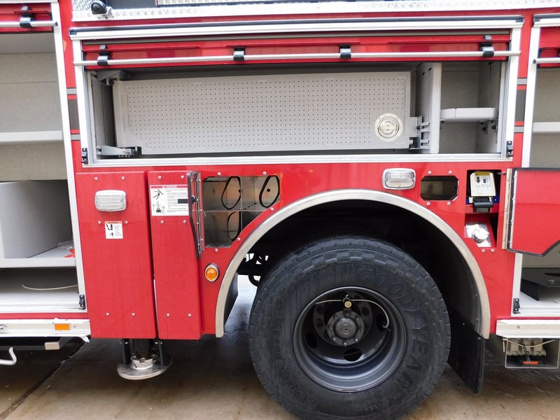 Macqueen Fire Equipment 1 14 Pic 1 (782) JPG