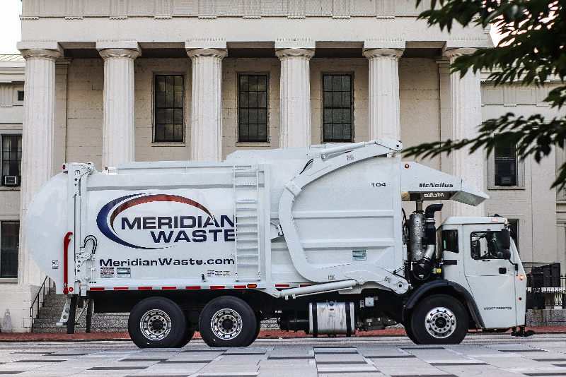 McNeilus Atlantic Front Loader Mack 3-1