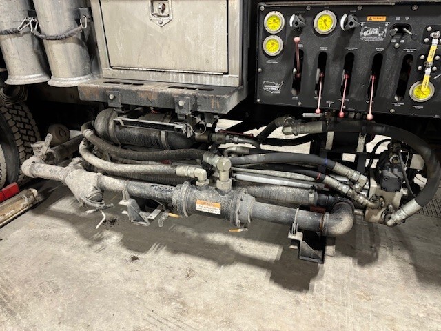 OUTSIDE VIEW OF RODDER PUMP jpg