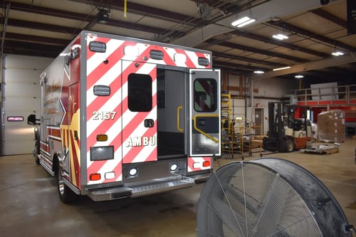 PL-Custom-Type-I-Classic-F550-4x4-Rear-Cab-Storage