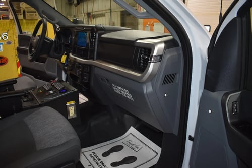 PL-Custom-Type-I-Classic-F550-4x4-Rear-Cab-Storage