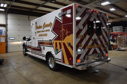 PL-Custom-Type-I-Classic-F550-4x4-Rear-Cab-Storage