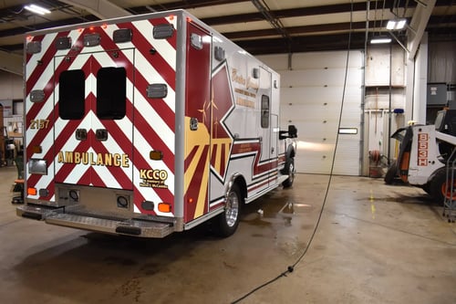 PL-Custom-Type-I-Classic-F550-4x4-Rear-Cab-Storage