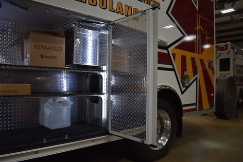 PL-Custom-Type-I-Classic-F550-4x4-Rear-Cab-Storage