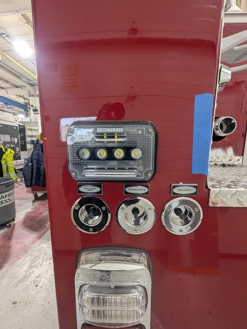 PXL 20241210 173051053 MP jpg
