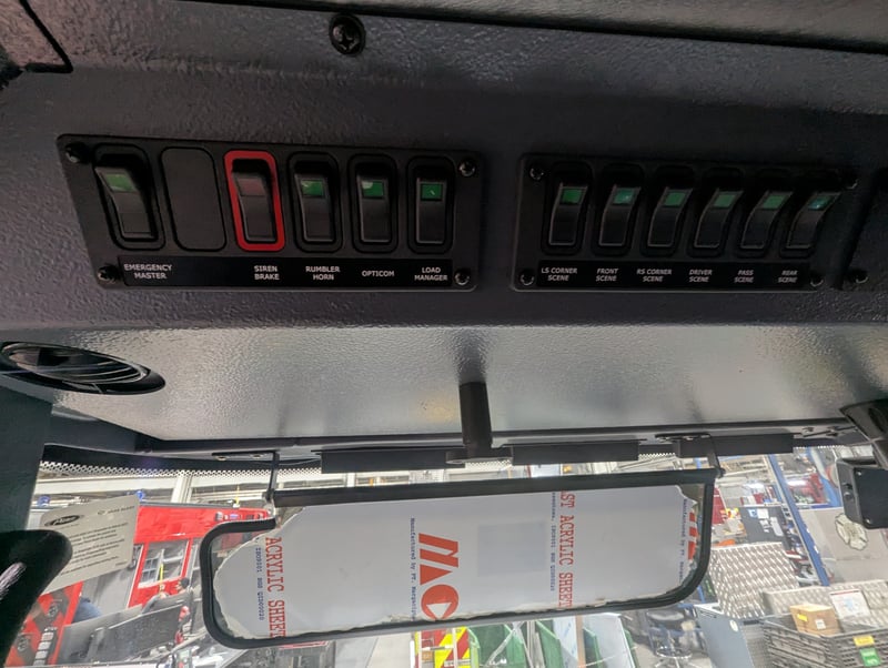 PXL 20250112 172145539 jpg
