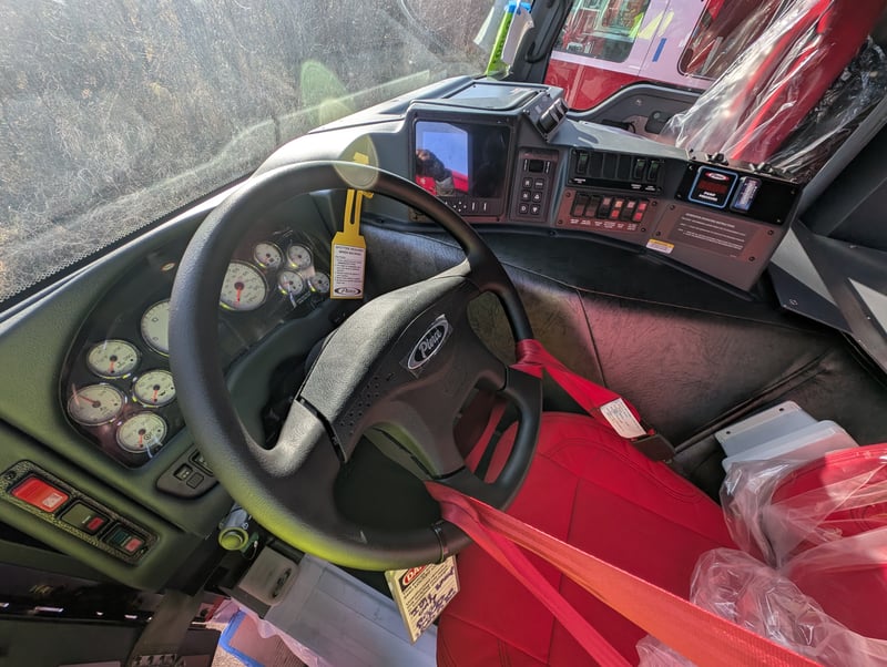 PXL 20251121 195615650 jpg