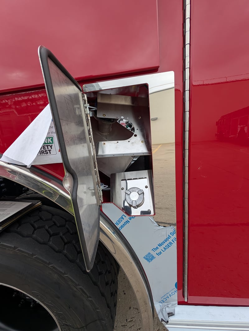 PXL 20251122 172700091 jpg