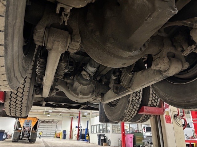 REAR VIEW UNDERCARRIAGE jpg