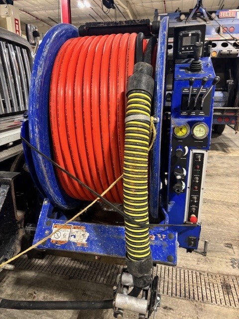 RIGHT VIEW OF REEL jpg