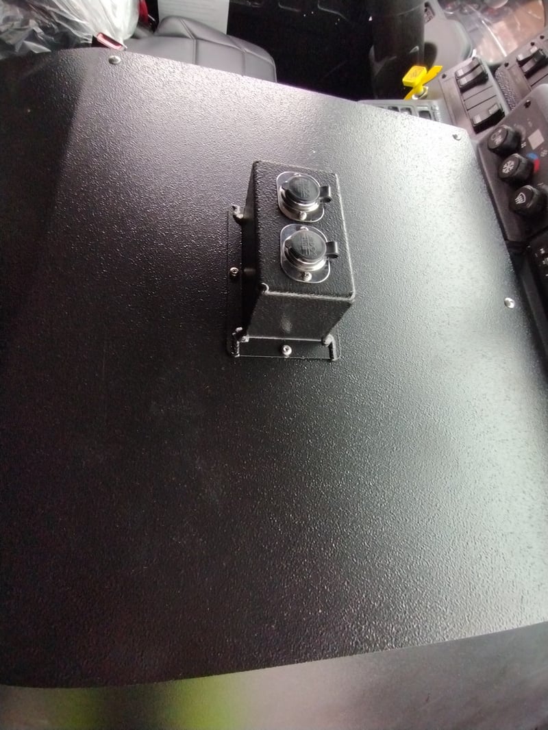 MacQueen C 64 jpg 1