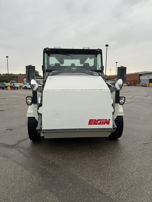 2017 Elgin Pelican NP Street Sweeper