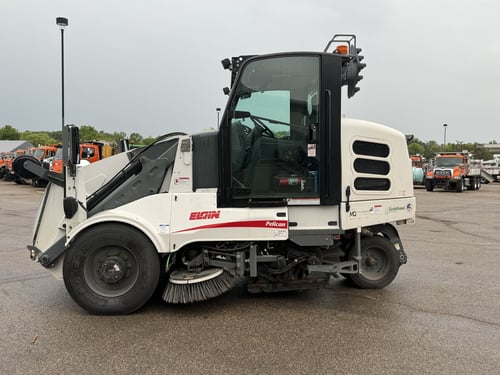 2017 Elgin Pelican NP Street Sweeper