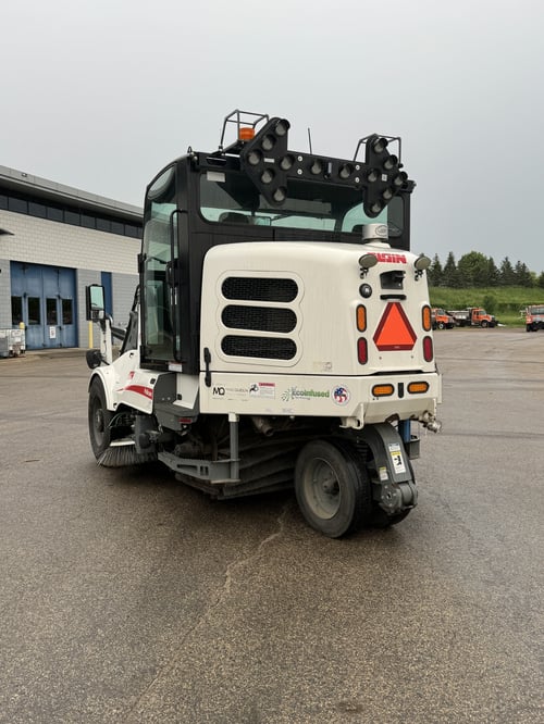 2017 Elgin Pelican NP Street Sweeper