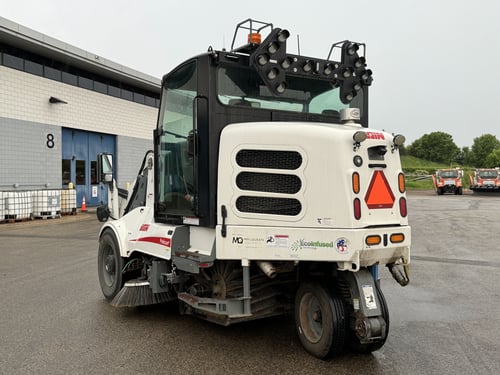 2017 Elgin Pelican NP Street Sweeper