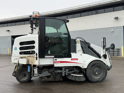 2017 Elgin Pelican NP Street Sweeper