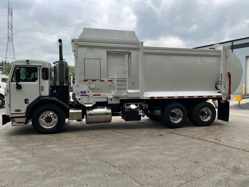 2025 McNeilus ZR