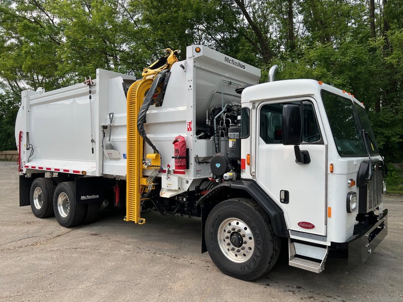 New Stock 2025 McNeilus ZR Automated Side Loader Garbage Truck For Sale MN,IA,WI,NE,OH,MI,ND,SD,IL,MO,KS 2