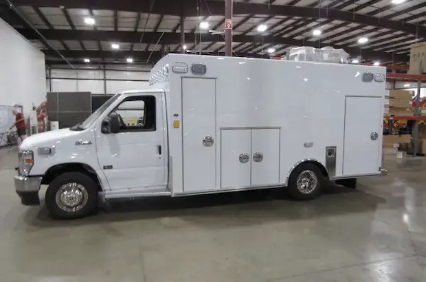 Braun Chief XL Type III ambulance featuring a van-based chassis, extended patient care compartment, and emergency lighting for EMS transport and response.